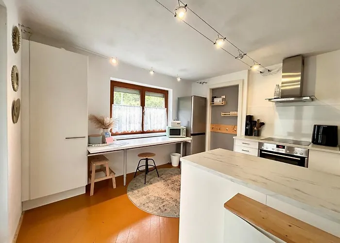 Apartament Garten Bytilly - Ruhige Gartenwohnung Mit Terrasse & Waldrandlage Nahe Velden Und Woerthersee *