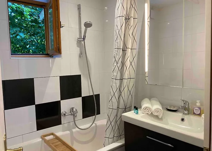 Garten Bytilly - Ruhige Gartenwohnung Mit Terrasse & Waldrandlage Nahe Velden Und Woerthersee Apartament